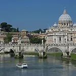 아파트 My Vatican In *